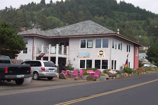 Family Restaurant «Yachats Underground Pub & Grub», reviews and photos, 125 Ocean View Dr, Yachats, OR 97498, USA