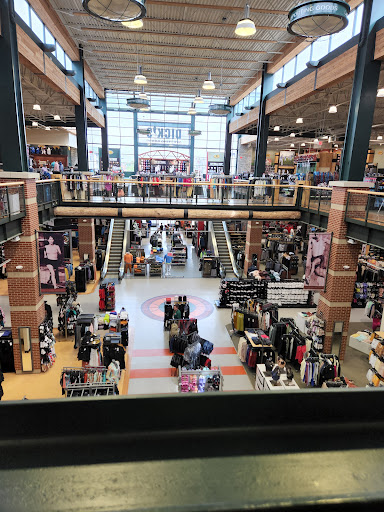 Shopping Mall «Crocker Park», reviews and photos, 228 Market St, Westlake, OH 44145, USA