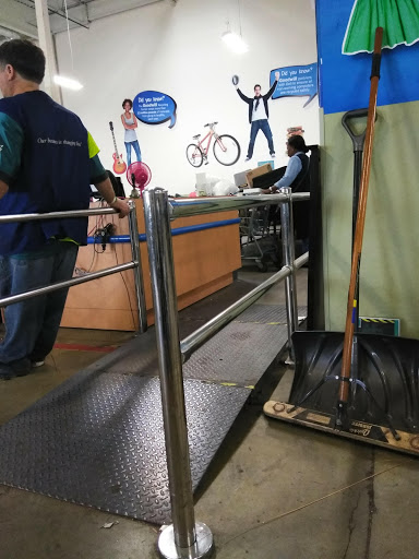 Thrift Store «Goodwill Outlet», reviews and photos, 400 Centerpoint Blvd, New Castle, DE 19720, USA