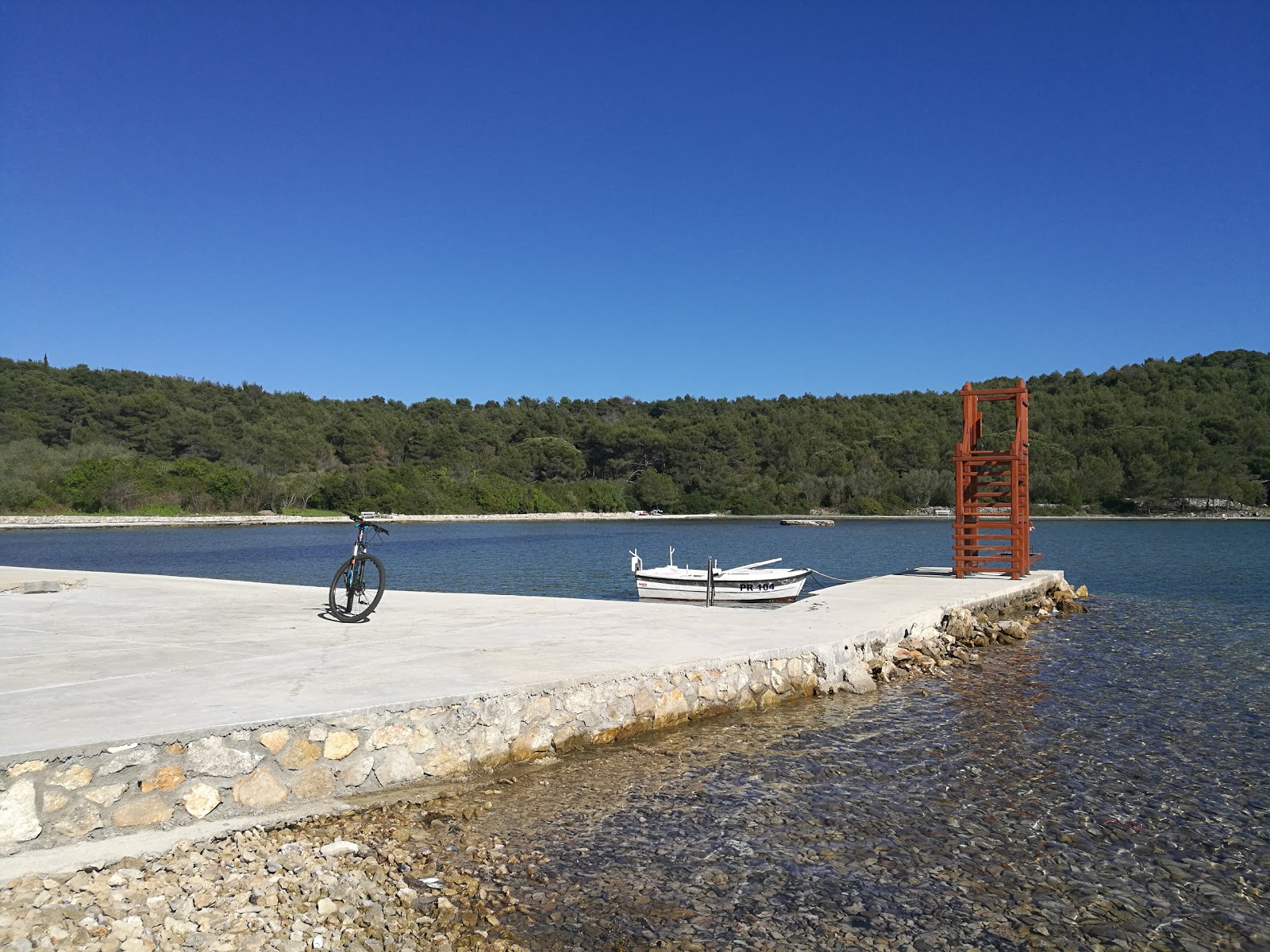 Foto von Plaza Velika Sabusa mit kleine bucht