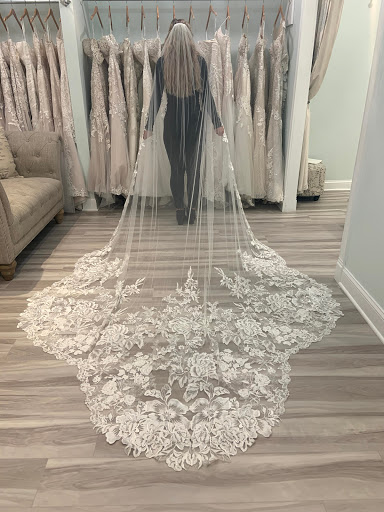 Bridal Shop «Le Bella Donna Bridal & Formal Shop», reviews and photos, 319 York Rd, Jenkintown, PA 19046, USA