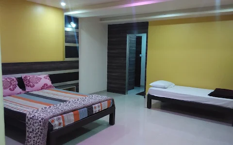 Hotel Maruthi Comforts image