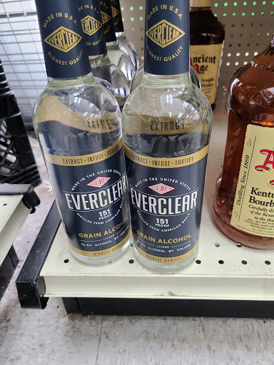 Liquor Store «Golden Gate Beverage & Liquor», reviews and photos, 6105 Mayfield Rd, Cleveland, OH 44124, USA