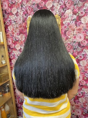 Shining Persona Swapna'S Beauty Salon