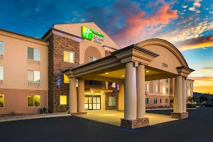 Holiday Inn Express & Suites Cedar City, an IHG Hotel image