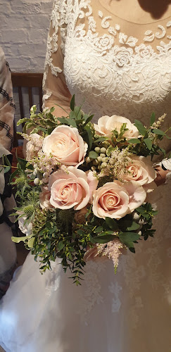 Katie Mackintosh Wedding Florist - Maidstone