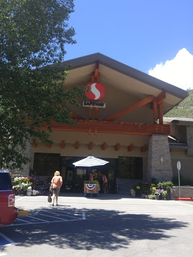 Grocery Store «Safeway», reviews and photos, 2131 N Frontage Rd W, Vail, CO 81657, USA