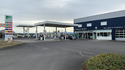 LARZAT ET MEYRONNE - Station-Service/Livraisons Carburants&AdBlue/Granulés Bois/Station Lavage/Gaz à Maringues