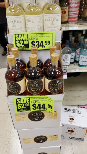 State Liquor Store «NH Liquor & Wine Outlet», reviews and photos, 10 Benning St, West Lebanon, NH 03784, USA