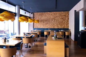 SU-CHIN, Sushi- und Asiatisches Restaurant image