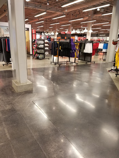 Sportswear Store «Nike East Los Angeles», reviews and photos, 4585 Whittier Blvd, East Los Angeles, CA 90022, USA