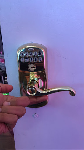 Locksmith «Zip Locksmith», reviews and photos, 35400 Pacific Hwy S, Federal Way, WA 98003, USA