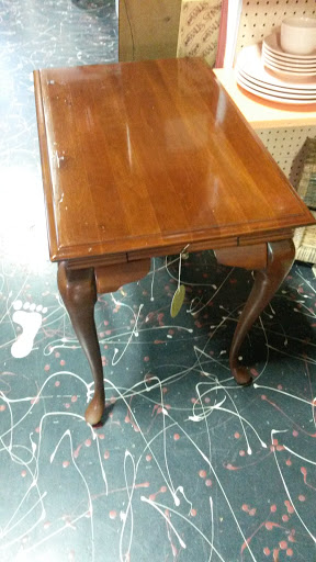 Flea Market «Springfield Flea Market & Gifts», reviews and photos, 1325 E Trafficway St, Springfield, MO 65802, USA