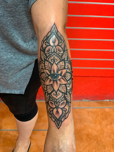 Explore first child tattoo ideas for dad, creative tattoo ideas in El Paso, available at Estilo Firme Tattoo Co.