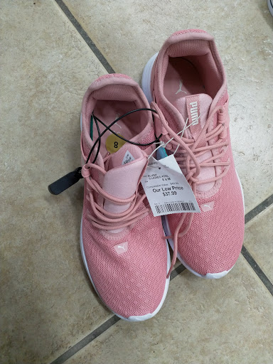 Clothing Store «Burlington Coat Factory», reviews and photos, 287 Washington St, Attleboro, MA 02703, USA