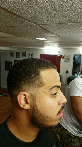 Barber Shop «Red Barbershop & Salon», reviews and photos, 861 Reservoir Ave, Cranston, RI 02910, USA