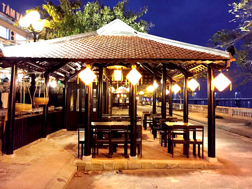 Ancient Town Restaurant (Nhà hàng Phố Cổ)
