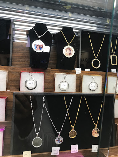 Computer Store «Apple Arden Fair», reviews and photos, 1689 Arden Way, Sacramento, CA 95815, USA