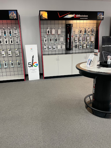 Cell Phone Store «GoWireless Verizon Authorized Retailer», reviews and photos, 9457 S Suncoast Blvd, Homosassa, FL 34446, USA