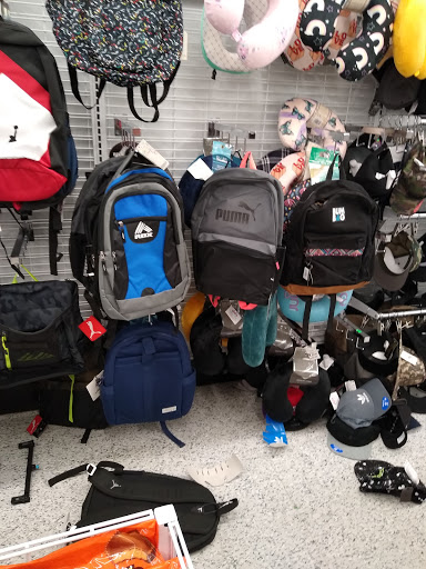 Shopping Mall «Horizon Park Shopping Center», reviews and photos, 3904 W Hillsborough Ave, Tampa, FL 33614, USA