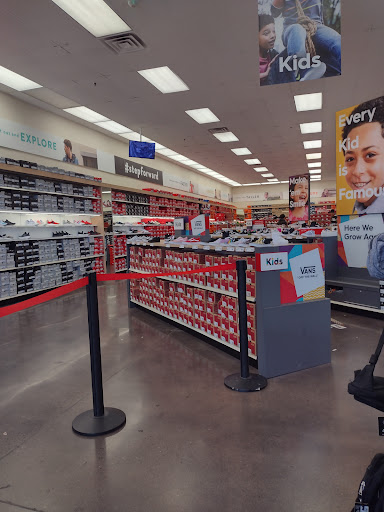 Shoe Store «Famous Footwear», reviews and photos, 7951 W Tropical Pkwy, Las Vegas, NV 89149, USA