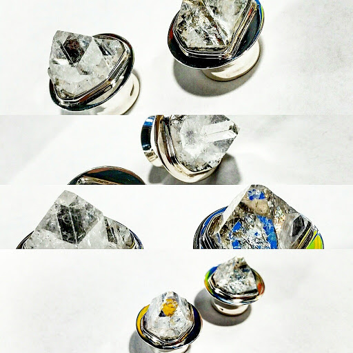 Tattoo Shop «Royal Flesh Tattoo and Piercing», reviews and photos, 4005 N Broadway St, Chicago, IL 60613, USA