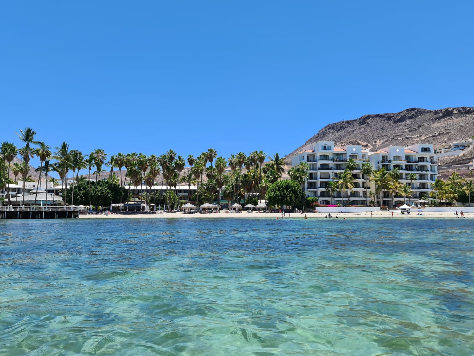 Foto von Playa La Concha mit geräumige küstenlinie