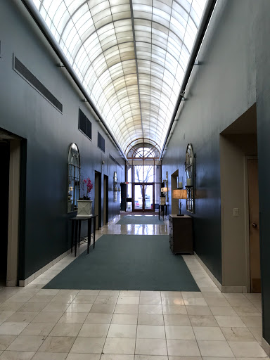 Country Club «Avon Oaks Country Club», reviews and photos, 32300 Detroit Rd, Avon, OH 44011, USA