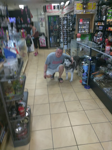 Tobacco Shop «Crystal Smoke Shop», reviews and photos, 602 W Union Hills Dr, Phoenix, AZ 85027, USA