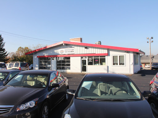 Used Car Dealer «Auto City STL», reviews and photos, 2620 W Clay St, St Charles, MO 63301, USA