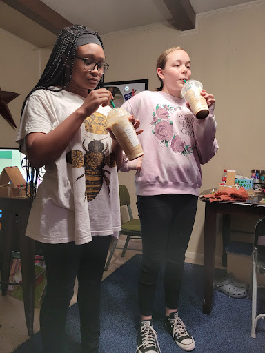 Coffee Shop «Starbucks», reviews and photos, 2034 N Highland Ave, Jackson, TN 38305, USA