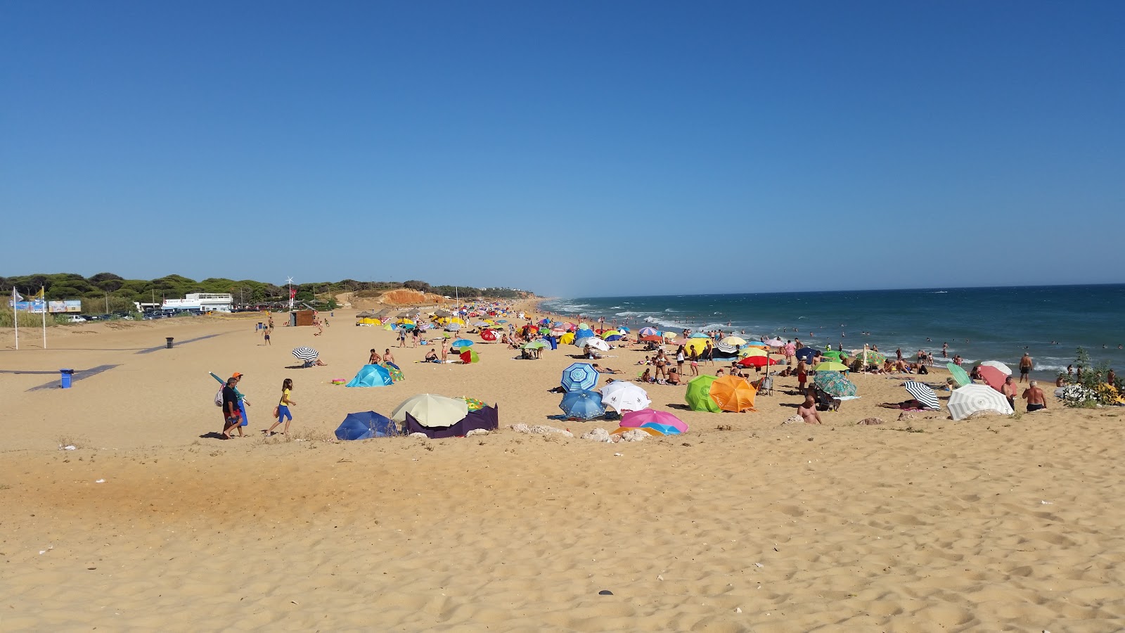 Foto di Praia de Quarteira e l'insediamento