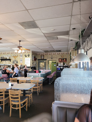 Molly Browns Country Cafe image