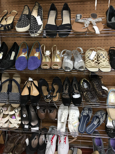 Thrift Store «McChord Thrift Shop», reviews and photos, Battery Rd & 4th St #717, McChord AFB, WA 98438, USA