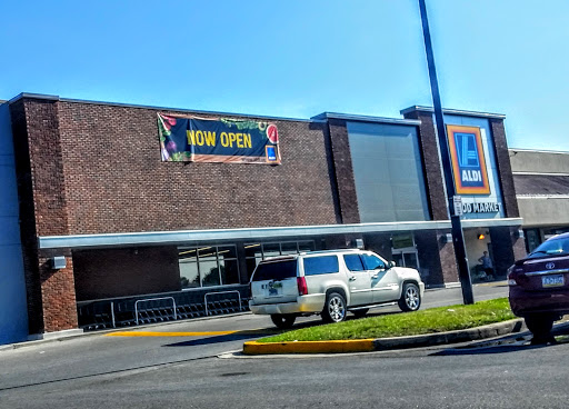 Supermarket «ALDI», reviews and photos, 9616 Reisterstown Rd #101, Owings Mills, MD 21117, USA
