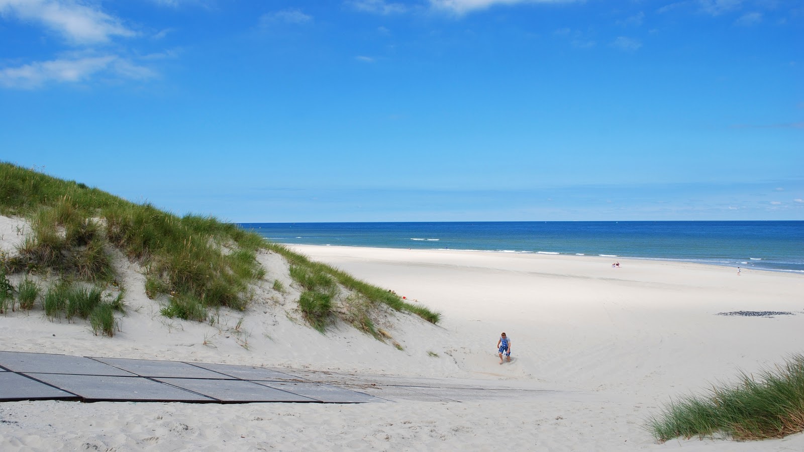 Photo of Vlieland beach with long straight shore