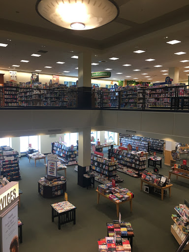 Book Store «Barnes & Noble», reviews and photos, 5755 N Bayshore Dr, Glendale, WI 53217, USA
