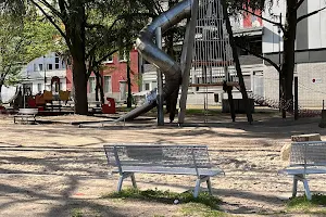 Kinderspielplatz Volks Park image