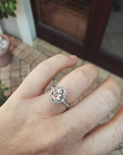 Jewelry Buyer «Gold and Jewelry Direct», reviews and photos, 130 S Main St, Algonquin, IL 60102, USA