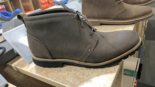 Shoe Store «DSW Designer Shoe Warehouse», reviews and photos, 4049 Grand Ave, Chino, CA 91710, USA