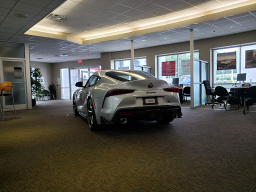 Toyota Dealer «Fred Anderson Toyota of Asheville», reviews and photos, 777 Brevard Rd, Asheville, NC 28806, USA