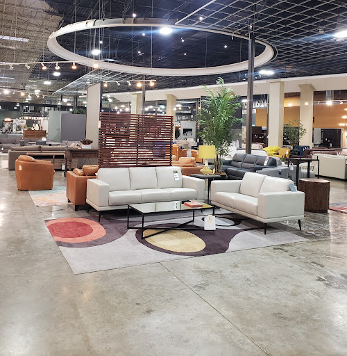 Furniture Store «The Dump Furniture Outlet», reviews and photos, 10251 North Fwy, Houston, TX 77037, USA