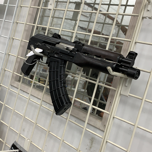 Gun Shop «South Dade Jewelry & Gun Exchange», reviews and photos, 20848 S Dixie Hwy, Miami, FL 33189, USA