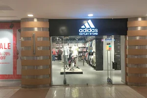 adidas Outlet Store Rehab City image