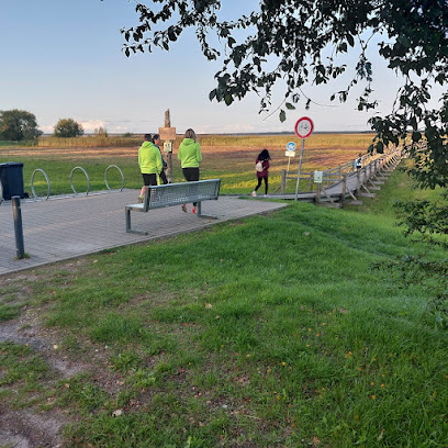 Ezera laipas putnu vērošanas tornis