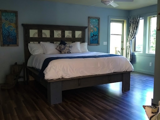 Bed & Breakfast «Red Leaf River Inn», reviews and photos, 146 Chestnut Walk Dr, Waynesville, NC 28786, USA