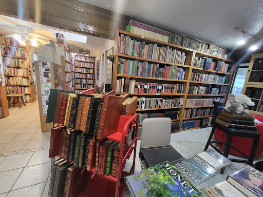 Book Store «Good Books In The Woods», reviews and photos, 25915 Oak Ridge Dr, Spring, TX 77380, USA