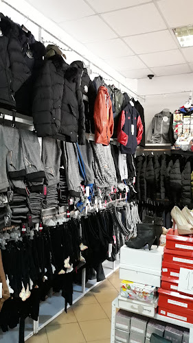 Магазин "Липненски" - Магазин за дрехи