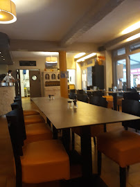 Atmosphère du Restaurant français L'Escapade à Les Salles-sur-Verdon - n°7