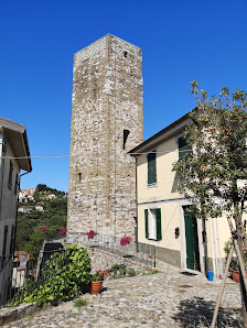 La Torre Pentagonale - Vezzano (SP) Salita al Castello, 24, 19020 Vezzano Ligure SP, Italia